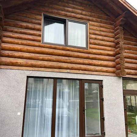 приватна House Apartmán *