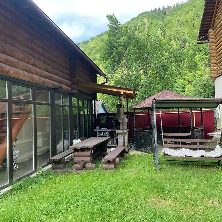 приватна House Apartment Mizhhirya (Transcarpathia)